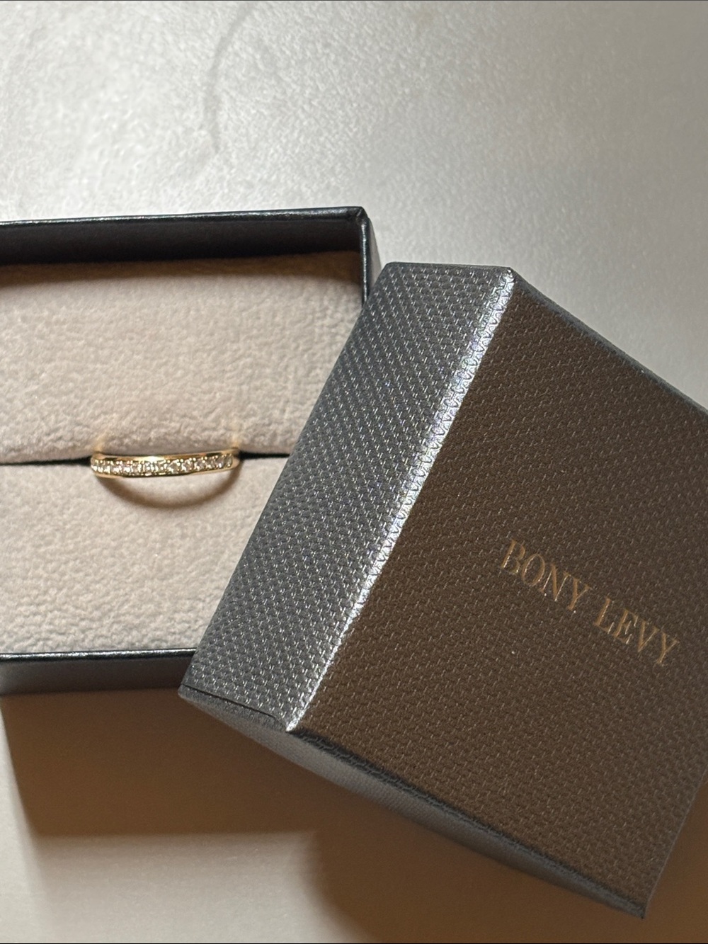Bony Levy 18k Yellow Gold Diamond stackable ring size 6.5